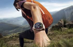 Лучшие умные часы 2025: подборка по платформам, функциям и автономности