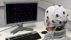 Интерфейс мозг–компьютер (BCI): технологии, клинические применения и социально-правовые вызовы