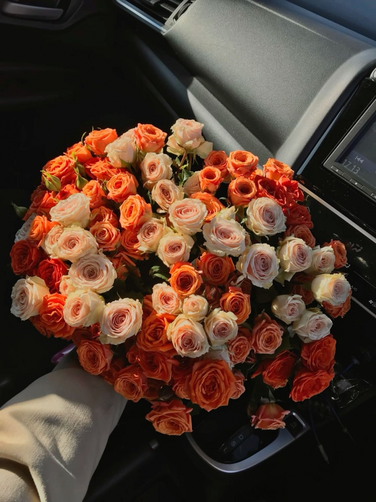 Букет оранжевых роз от бренда Milissa